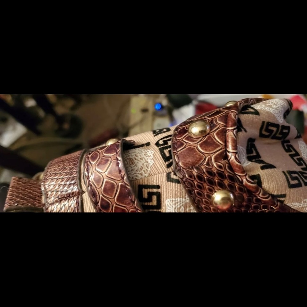 SOLD Authentic Vintage snakeskin Versace bag - Picture 3 of 13